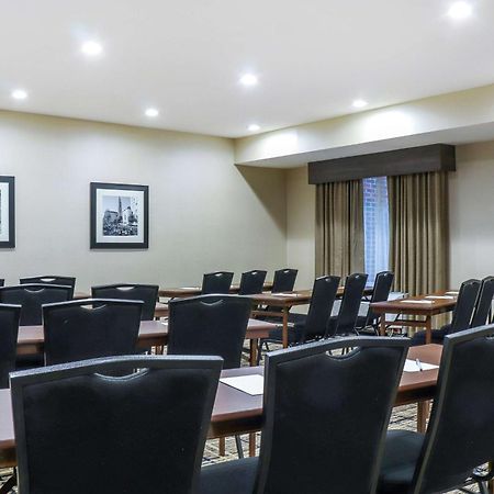 Hampton Inn Heath Екстериор снимка