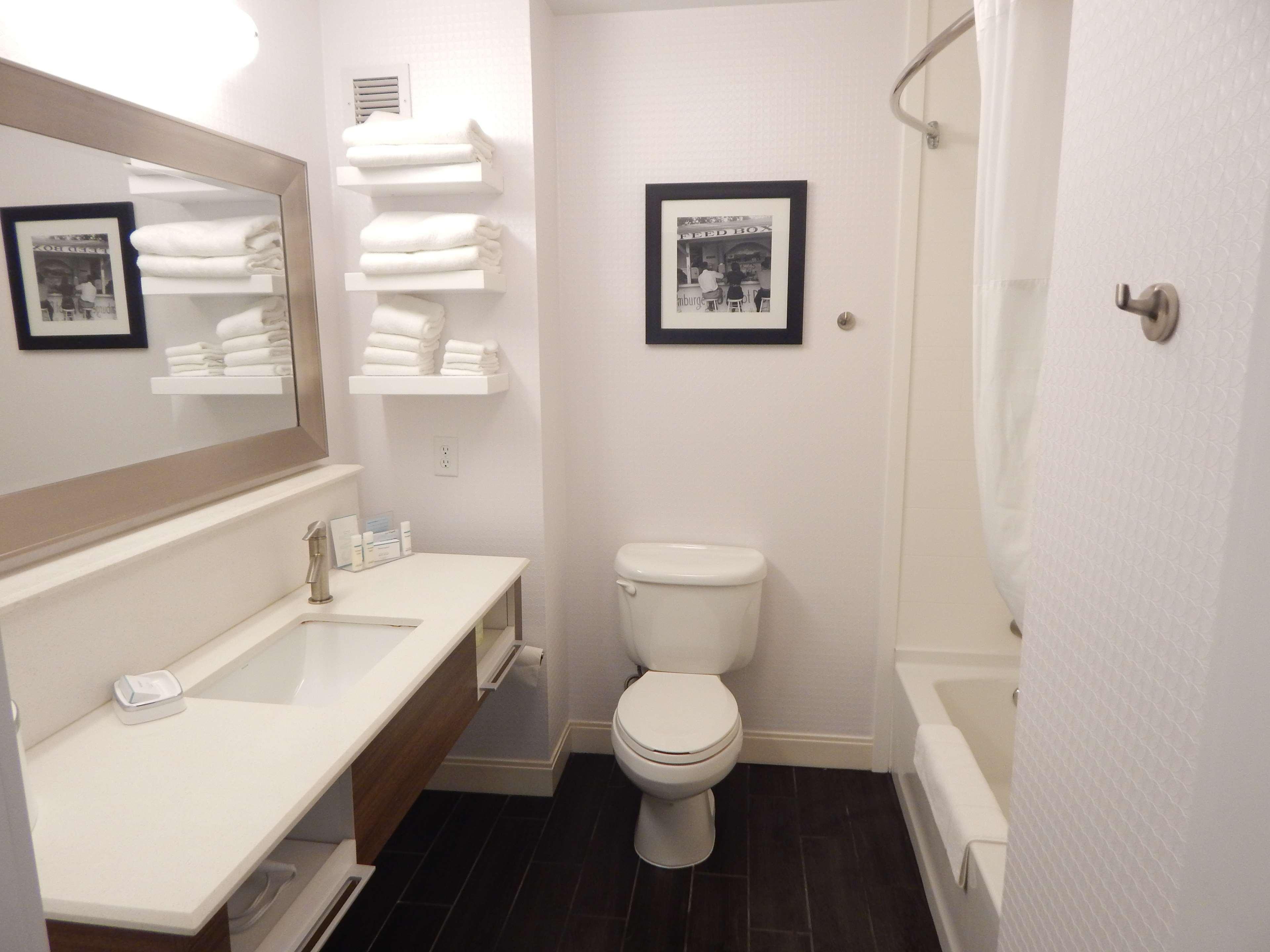 Hampton Inn Heath Екстериор снимка